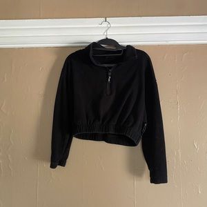 Black mara scrunch crop top sweatshirt
